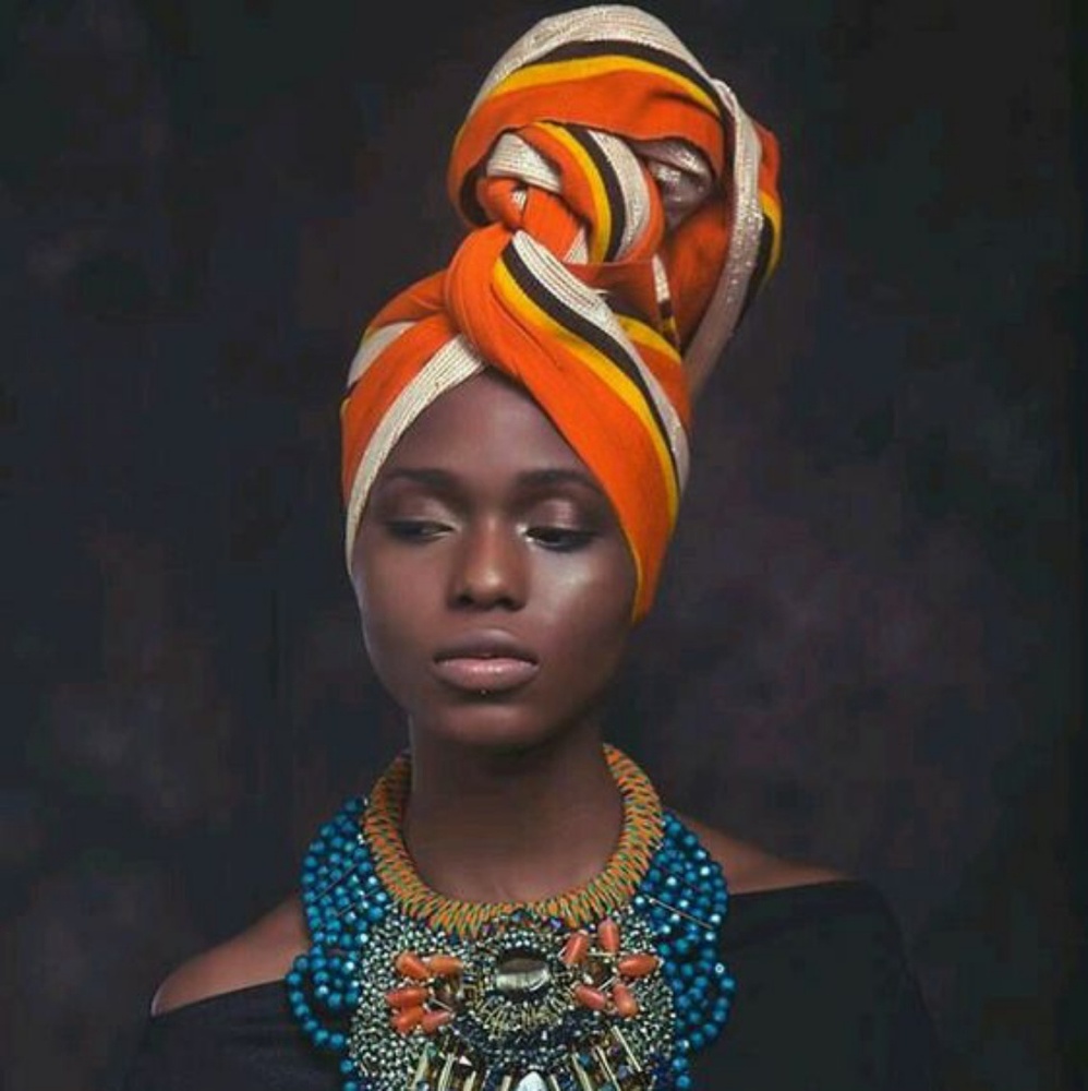 Meet your Posher, Chrystanyaa